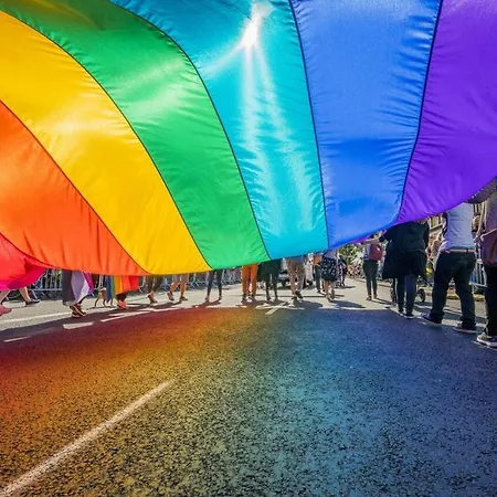 Super Grey 2 Metro Fast Wifi 65'tv Netflix Hbo Appletv+ Apartment