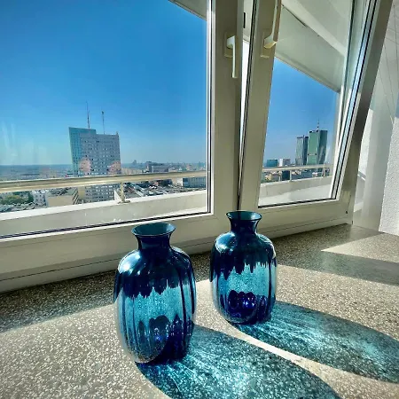 Super Grey 2 Metro Fast Wifi 65'tv Netflix Hbo Appletv+ * Warschau