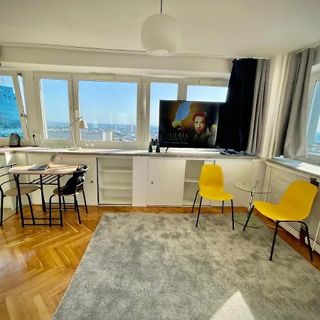 Super Grey 2 Metro Fast Wifi 65'tv Netflix Hbo Appletv+ *