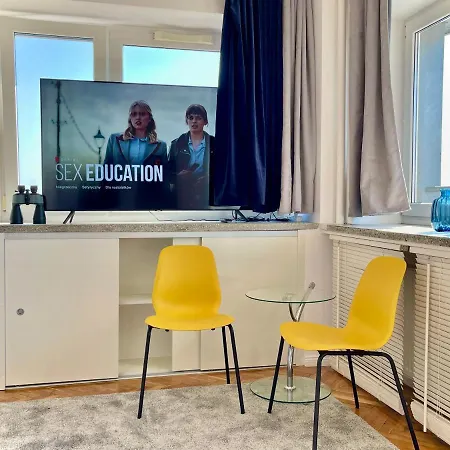 Super Grey 2 Metro Fast Wifi 65'tv Netflix Hbo Appletv+
