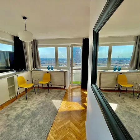 Apartment Super Grey 2 Metro Fast Wifi 65'tv Netflix Hbo Appletv+ Warsaw