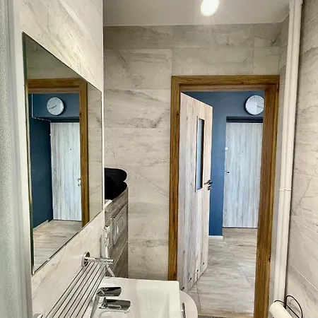 Apartment Super Grey 2 Metro Fast Wifi 65'tv Netflix Hbo Appletv+