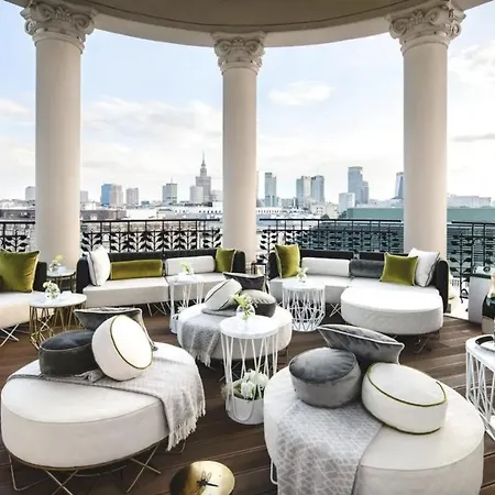 Super Grey 2 Metro Fast Wifi 65’tv Netflix Hbo Appletv+ Varsavia